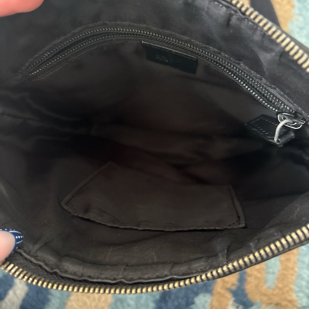 Gucci GG Supreme Flat Web Messenger Bag - Picture 7 of 9